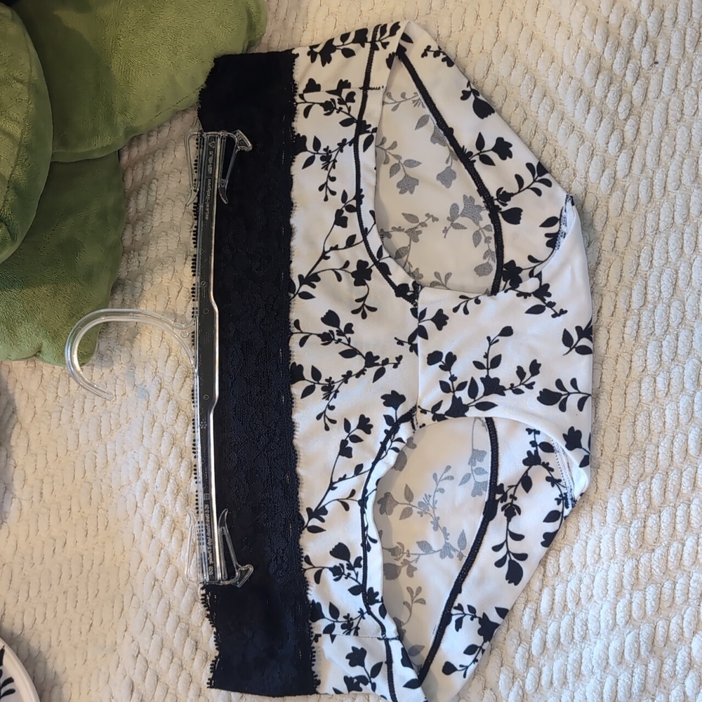 Maidenform panties